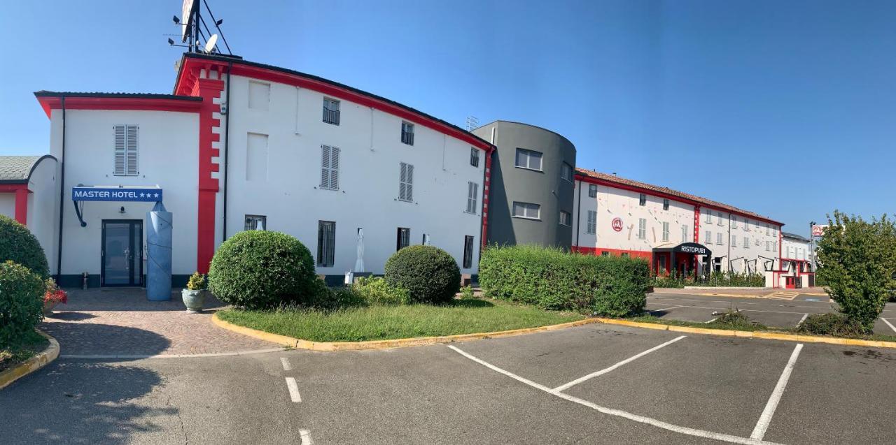 Master Hotel Castelvetro Piacentino Bagian luar foto