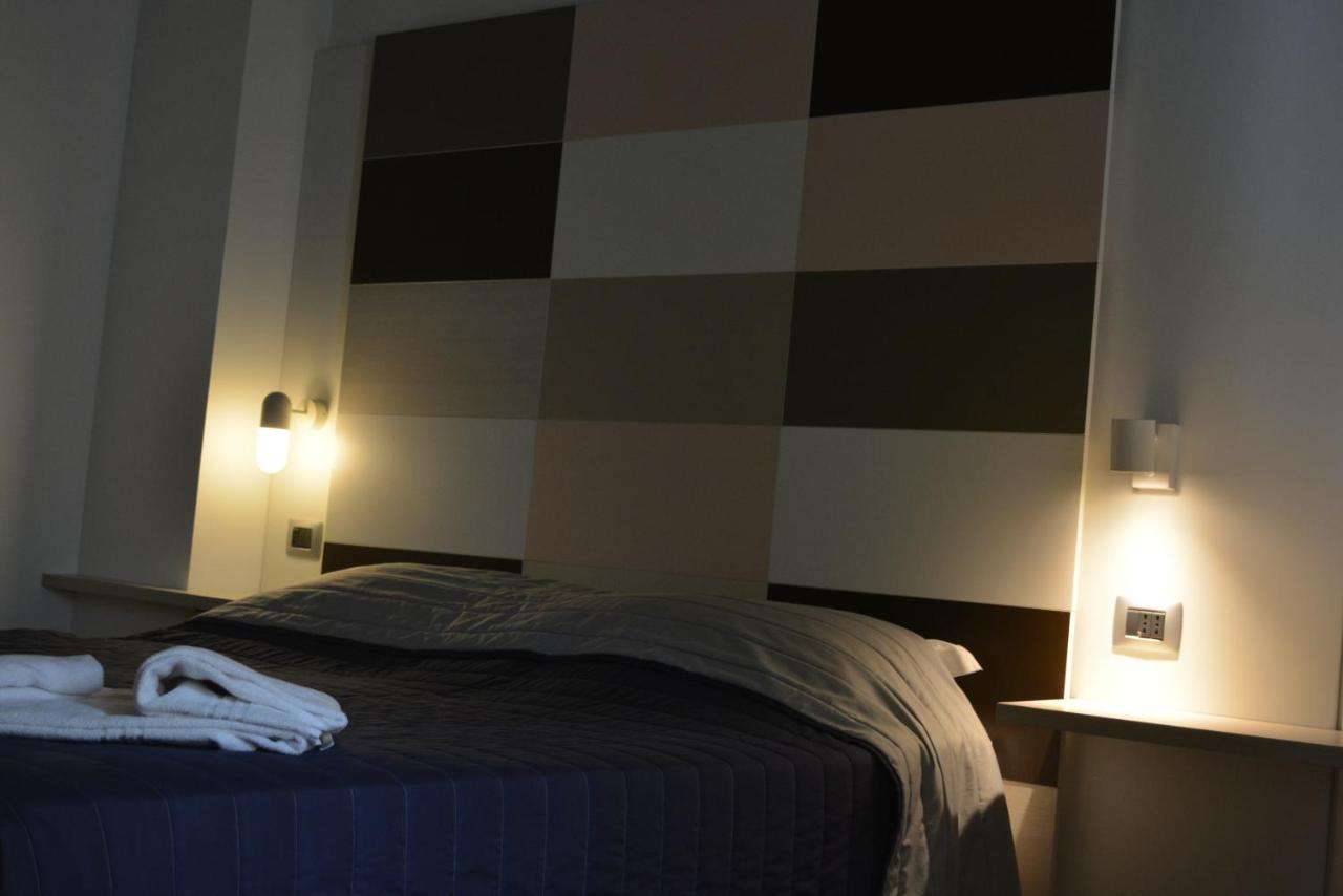 Master Hotel Castelvetro Piacentino Bagian luar foto