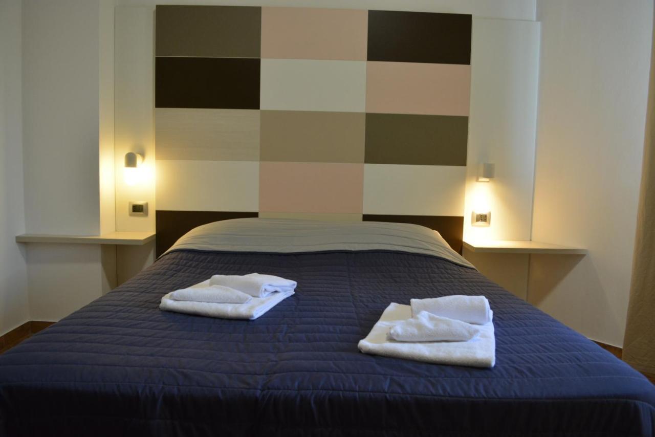 Master Hotel Castelvetro Piacentino Bagian luar foto
