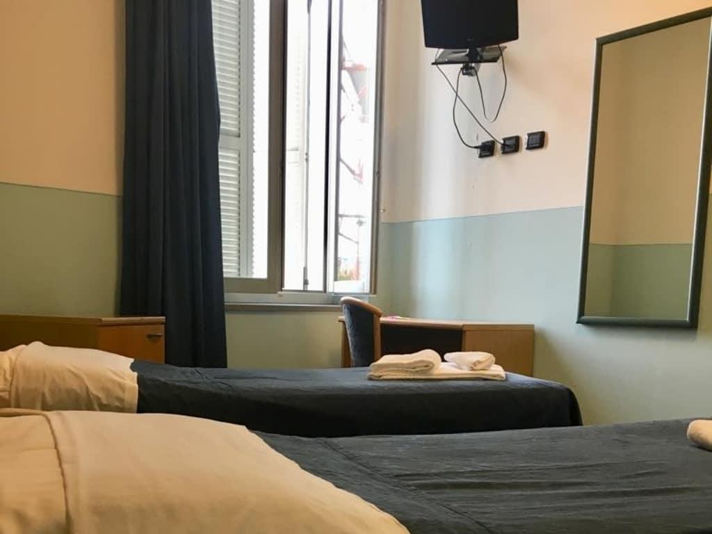 Master Hotel Castelvetro Piacentino Bagian luar foto